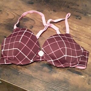 NWOT Flirtatude 34A Burgundy And Pink Padded underwire Bra